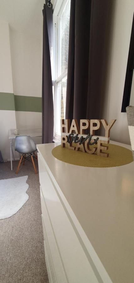 Ultimate Getaway In Camden Town Apartment Лондон Екстериор снимка